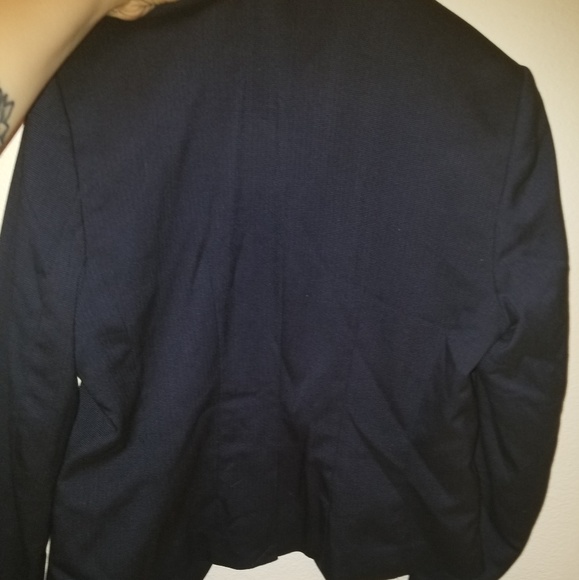 Blazer - Picture 2 of 2
